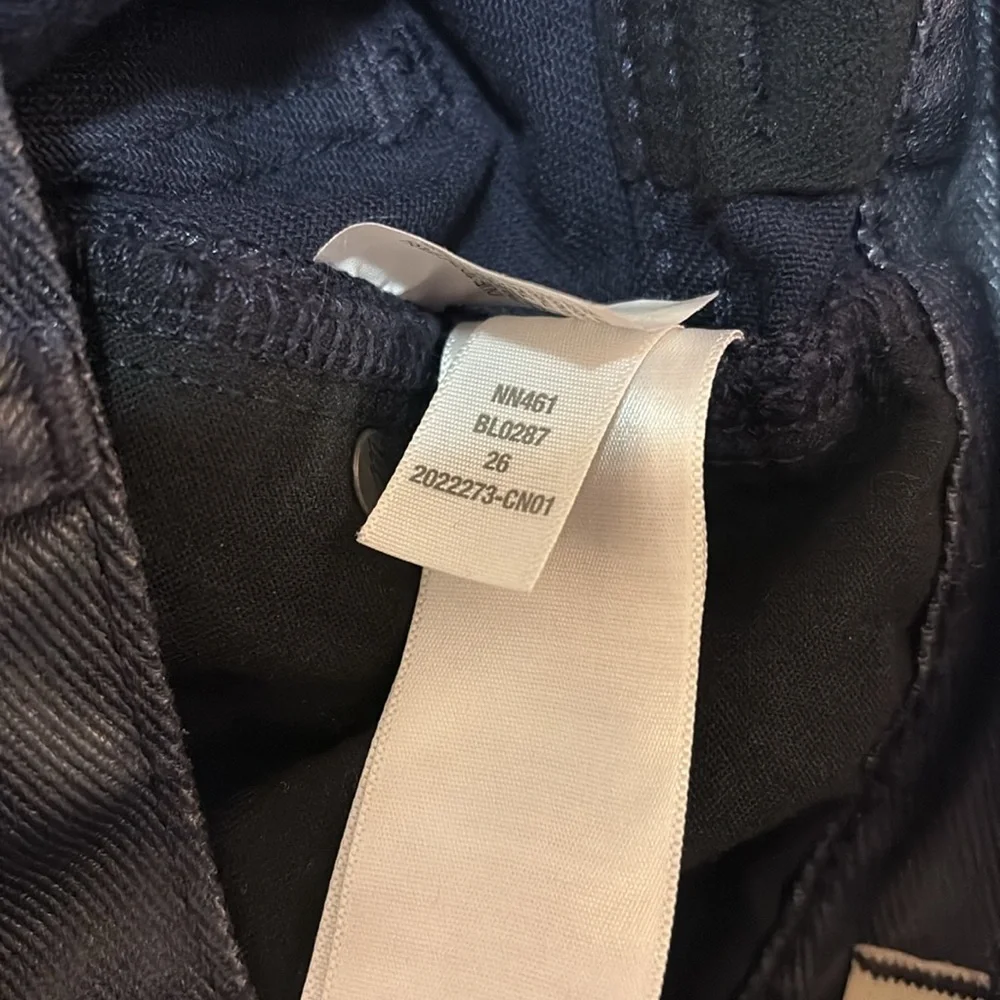 Madewell The ‘90s Straight Jean in Midnight Blue Foil SZ 26 EUC - Picture 9 of 9